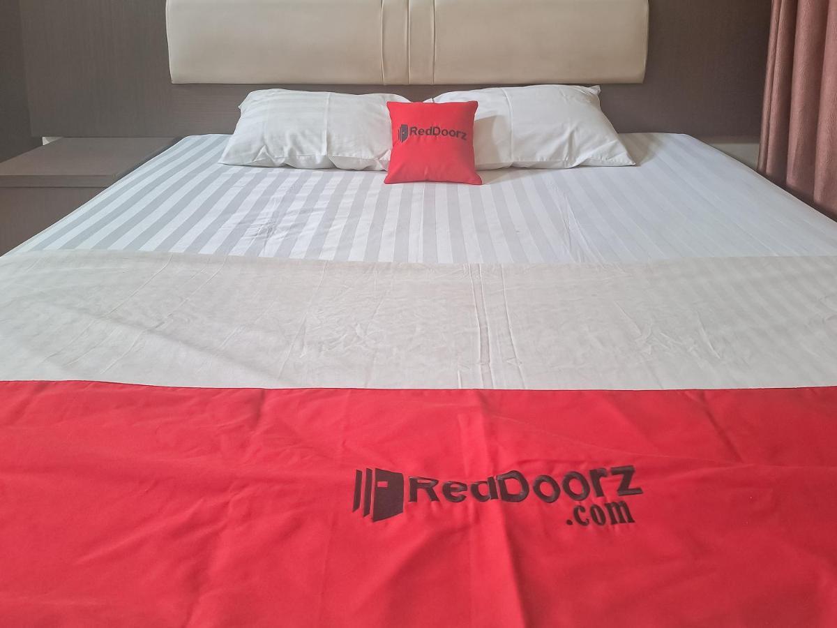 Reddoorz @ Hotel Arwana Safari Puncak Tagalbato Екстериор снимка