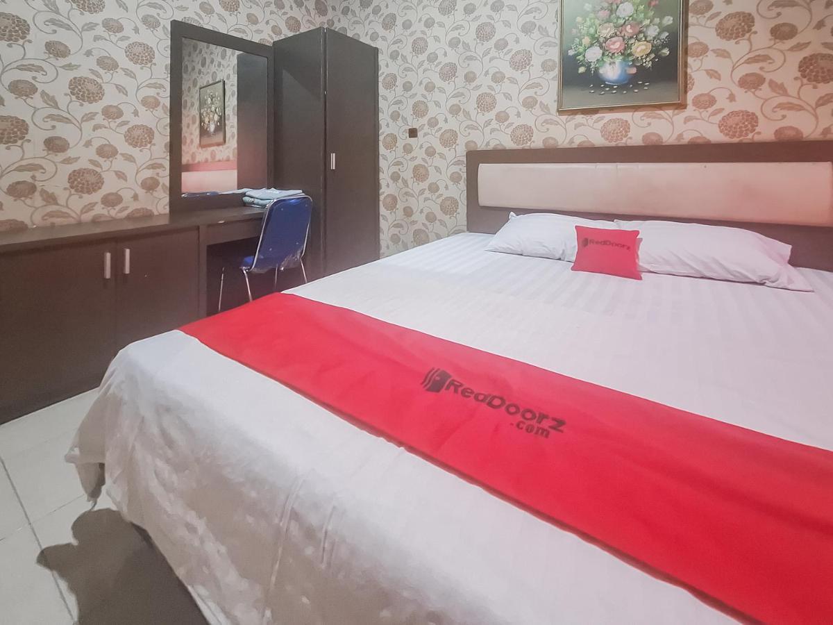 Reddoorz @ Hotel Arwana Safari Puncak Tagalbato Екстериор снимка